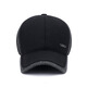 El nuevo sombrero de protección de oídos de invierno de Anisa para la sombrero de béisbol de los hombres a prueba de frío y cálido para papá de mediana edad y anciano y viejo sombrero grueso negro ajustable