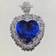 Extravagant and extravagant heart-shaped sapphire and tanzanite pendant, clean and flawless to the naked eye, 925 silver plated with 18K gold, extra-large heart-shaped sapphire and tanzanite pendant.
