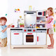 Hape House spielen Spielzeug Holzsimulation Super große Küche Simulation Küchenwaren Kochen Spielzeug Geschenke für Jungen und Mädchen Kinder Gourmet Super große Küche 3-6y