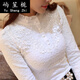 Temperamento Camisa base de encaje de vanguardia para mujeres para mujeres de manga larga más vellón otoño e invierno 2021 nueva camiseta delgada y camisa de moda versátil. Blanco 9928 más lana xl