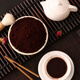 Yiniankang oficial Ganoderma Lucidum Spore en polvo Changbai Shank Spore Powder puede usarse para enfermedades de mediana edad y ancianos y cuerpo débil y muchas enfermedades. 1 botella 250 g de grado especial