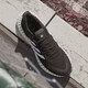 Adidas Casual Chores Chaussures pour hommes Nouvelles chaussures de sport 4D Princes d'amortisseur et chaussures de course respirantes GX9249 GX9249 Couleur en noir et blanc correspondant 40