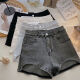 Zhidoudou dehnen hohe Taille enge Denim -Shorts für Frauen 2023 Sommer Heißes Mädchen kleine schlanke Ultra kurze heiße Hosen schwarz + grauer Songgürtel 694 S