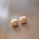 Square earrings for women, new popular retro earrings, light luxury, high-end, elegant, imitation pearl earrings, champagne color 14MM, one pair