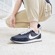 耐克（Nike） Waffle Trainer 2 男士复古翻毛皮拼接时尚低帮休闲鞋运动跑步鞋 黑色白标DH1349-001 42.5码/US9