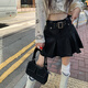 Changluzhu Jupe courte en cuir noir pour femmes, petite jupe en cuir plissée en ligne courte à taille haute hauteur 2025 printemps et automne jupe à demi-corps jupe noire courte (avec ceinture) 9926 Single Taille S