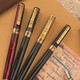 Picasso Signature Pen Men's Women's Women Orb de alta gama Orb de alta gama Pen a base de carbono Pen Bolete Pen Firma Signature Neutral Pen Metal Gifts Gift de alto valor Logotipo de Custom Fustom 902 Agate Red 0.5 mm (con tres recargos)