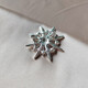 QUAMER corsage 2023 new trendy temperament versatile eight-pointed star women's brooch snowflake accessories gold