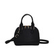 Small Bag Women's 2024 Spring New Fashion Retro Retro Handheld Sac Sac Sac à bandoulière à une épaule décontractée Bag féminin noir