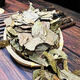 Des arbres anciens authentiques sélectionnés, de l'argent vert, des feuilles de saule, des vieux arbres, de l'argent en or, des feuilles de saule, de vieilles feuilles, du thé, de l'argent vert, du thé de saule, de la médecine chinoise, de l'argent vert, des feuilles de saule 250 g