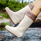 Jinbingsheng Mode japanische hochröhren-Regenstiefel für Frauen mit nicht rutschfestem und vielseitigem Langstubenschnallen Regenstiefeln im Freien im Freien mit dick gelösten Wirtschaftsschuhen Hochrohr-Regenstiefel 36-37 [Schnallenstil] mit Innensohle Standardgröße | Lockerheit zu verfolgen kann eine größere Größe haben