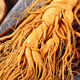 Pékin Tongrentang Jilin Ginseng Changbaisishan Ginseng frais du ginseng frais nord-est rempli de gros vin (le poids brut par branche est d'environ 50 grammes)