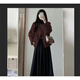 La nouvelle robe de style de parfum 2025 d'Oudihui pour les femmes en automne et en hiver avec un ensemble complet de combinaisons dramatiques coréennes haut de gamme pour les jupes féminines, le manteau abricot + base brun + jupe brune 2xl [suggéré 130-145jin [Jin est égal à 0,5 kg]]]