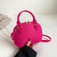 Small Bag Women's 2024 Spring New Fashion Retro Retro Handheld Sac Sac Sac à bandoulière à une épaule décontractée Bag féminin noir