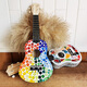 Handgefertigte DIY Mosaic Material Bag Hawaiianer kleiner Gitarre Ukulele 4-Saiten Ukulele Windmühle Ukulele + Materialbag