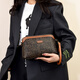 Perte Daiqi Sac féminin 2025 Été Nouveau sac pour femmes d'âge moyen Maman Maman Small Bag Sac Bag Sac à bandoulière décontracté texturé Crust à quatre feuilles jaune