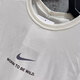 Nike (Nike) T-shirt à manches courtes pour hommes 2025 Été Nouvelles vêtements de sport confortables Coup rond respirant à la mode polyvalente HF6169-133 Blanc M M