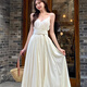 Miao Yijia White Kleid Frauenrock Sommer 2025 Neue High-End-Kleider am See