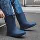 Botas de lluvia de alto tubo japonesas y británicas zapatillas de goma superpuestas más botas de lluvia de terciopelo botas de agua no deslizantes de agua pesca y zapatillas de agua de mar tubo de color medio tamaño estándar 42