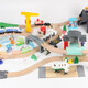 Yunya Holzstraße Set Magnetic Electric Car Head Building Blocks Moderiertes Neujahrsspielzeug für Kindergeburtstagsgeschenk 100 Stücke von Städten Themen Zugschienen für Zugkopf
