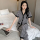 Pyjamas de magasin en yilin léger pour les femmes en été pantalon à manches courtes à manches courtes de climatisation style graisse plus grande taille de glace noire vêtements de maison courte 867 # lettre noire m (recommandée 80-100jin [Jin est égal à 0,5 kg]))