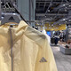 阿迪达斯（adidas）外套女装2025春季新款运动服梭织舒适透气薄款防晒连帽夹克 JZ1656 M