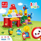 Zhouge Bangbao 3-6 Jahre alte große Partikelrohrbaubausteine Spielzeug Maijack Town Plug-In-Bausteine 9226-Brand-LKW 27 Partikel 2 Puppen