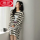 Langsha Nightgown (Langsha) Champe de nuit pour le printemps et l'automne 2025 Nouveau coton pur coton coton haut de gamme Automne mignon Pyjamas Dinosaur Clottes à domicile Long jupe W9764 3xl 140-160jin [Jin est égal à 0,5 kg]