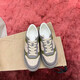 G Familie Gujia reine Original -Originalleder -Keksschuhe 2024 Neue dicke Sohle Erhöhung Retro Old Flower Ponge Cake Schuhe SN9898 Modell 2 35