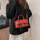 2025 Frühlings- und Sommer PU Retro kleine quadratische Beutel modische einfache Tasche Quadratschlosse kleine Tasche rot