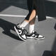 Nike (Nike) Chaussures féminines 2025 Été Nouveau dunk Low Top Chaussures Étudiant Classic Sports Versatiles Chaussures Casual Shoes CW1590-100 Panda noir et blanc (modèle GS) 36