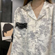 Modal Ice Seide Pyjamas für Frauen im Sommer im Sommer dreiteils Set kurzärmelige dünne Imitation Seide Neue große Sommermode-Kleidung 3881-Srimp Pulver m