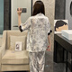Modal Ice Seide Pyjamas für Frauen im Sommer im Sommer dreiteils Set kurzärmelige dünne Imitation Seide Neue große Sommermode-Kleidung 3881-Srimp Pulver m