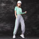 Anta Speed Dry Fashion Running Sports para mujeres en el verano 2024 Nuevos pantalones de manga corta alambre de hielo Corriente 826 rojo [manga corta de algodón puro + pantalones recortados] M [80-95Jin [Jin iguala 0.5 kg]]]