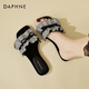 达芙妮（DAPHNE）平底法式晚风凉拖鞋女夏季外穿海边配裙子露趾一字拖女 黑色  38 