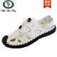 Sandalias de carpintería de carpintería de cuero genuino para hombres zapatos de playa transpirables verano 2025 Nuevos zapatos de agujero hueco de la cabeza al aire libre