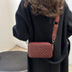 Moda de mujer Versátil Versátil de un solo hombro Crossbody Diseño de nicho de alta gama Hilo bordado de diamantes Baohao 6215 rojo