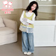 
Fuluo Mi Girls Set Spring and Autumn Korean Sweet Lace T-shirt Knitted Vest Vest Jeans Three-piece Set Yellow 150