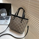 Bolsa de axila a cuadros de gran capacidad Nicho de moda y versátil Moda One-Ho-Ho-Ho-Hohor Crossbody Tote Bag Outumn and Winter Crossbody Color de color caqui