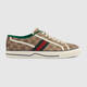 Chaussures féminines Gucci, abeilles de vache féminine, chaussures blanches brodées, sports et chaussures décontractées, chaussures 606111 hvk20 9766 style masculin rouge et vert 35.5