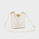 Charles/Keith Summer Mujer Bag Ck2-10782094 Hebilla de metal Un hombro Crossbody Bag Bag Baget Bolsa Flaghship Oficial de crema blanca