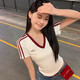 Camiseta de algodón de algodón de algodón de algodón corto de cuello en V caliente americano para mujeres en el estilo deportivo de verano delgado contrastante de contraste para mujeres 1047 Black amarillo M [sugerido 90-100 Jin [Jin iguala 0.5 kg]]]