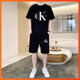 Calvin Klein Jeansck kurzärmeliger Anzug Sommer Männer reines Baumwoll-T-Shirt-Gelegenheits-Shorts Locker Los großer Fünf-Punkte-Sporthosen Trendy Herren-Kleidung 701 Setzen Sie schwarz 2xl (165-190jin [Jin gleich 0,5 kg])