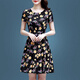 Quanying Lei Bingsi hochwertiges Kleid 2025 Sommer Blumen-Taillen- und Abschleiftungsmittel mit mittlerer Länge High-End-Mutterrock für Frauen kurzärmelige Eisseide 9902 Rock M.