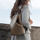 RABEANCO/Ver Demi Eimer -Tasche für Frauen große Kapazität Umhängetasche Muttertasche Nische Crossbody Pendlertasche Olivengrün