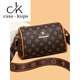 Casa-Kupsck Brand Counter Great Le cuir Sac pour femmes 2025 Boston Boston Sac d'oreiller Boston Sac à bandoulière à une épaule Bag Femme Brown Green Leather Autorisation