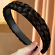 Shijun (SHIJUN) headband headwear for women high-end 2025 new wig hairband pressed hairpin hair bundle twist braid hair hole fish 02# black brown