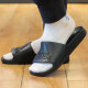 Adidas Slippers Chaussures masculines Chaussures pour femmes Summer Nouvelles chaussures de sport Chaussures décontractées non glipt.
