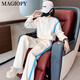 Magiopy International Luxury haut de gamme Brand 2025 printemps Nouveau produit européen Niche Sports Sports Ensemble d'âge féminin Réducteur Abricot Abricot Color Two-Piece Set S (100jin [Jin est égal à 0,5 kg]))
