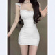 Vestido de manga voladora pequeña con empalme empalmado Slim